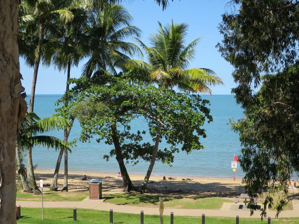Marlin Waters Beachfront Apartments Palm Cove Luaran gambar